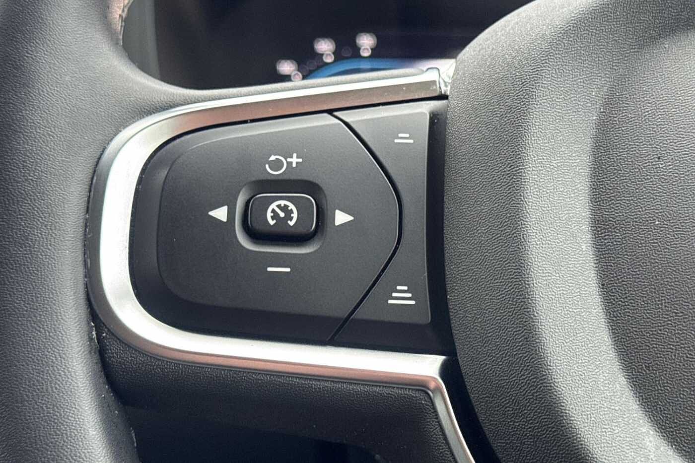 Used Volvo XC60 2024 for sale - 77339486: Photo 11