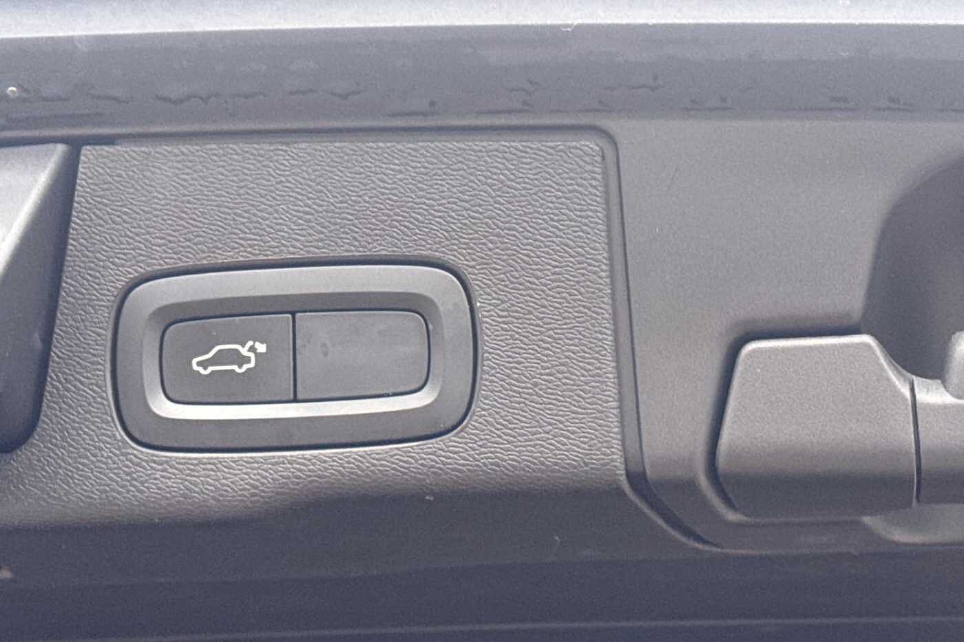 Used Volvo XC60 2024 for sale - 77339486: Photo 38