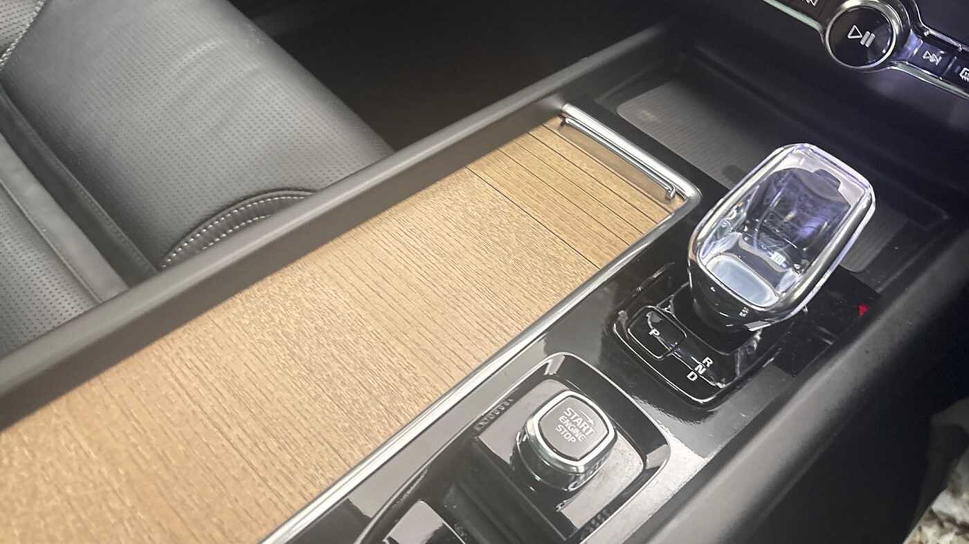 Used Volvo XC60 2025 for sale - 77848004: Photo 32