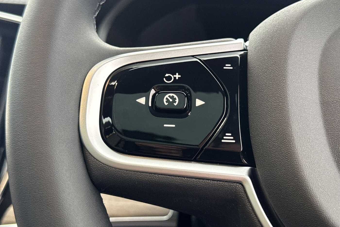 Used Volvo XC90 2025 for sale - 76738103: Photo 11