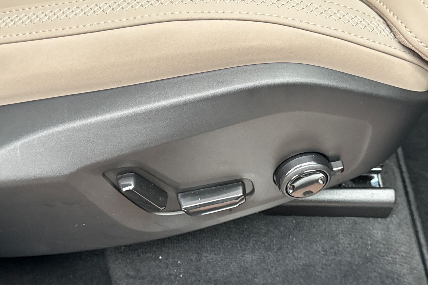 Used Volvo XC90 2025 for sale - 76738103: Photo 32