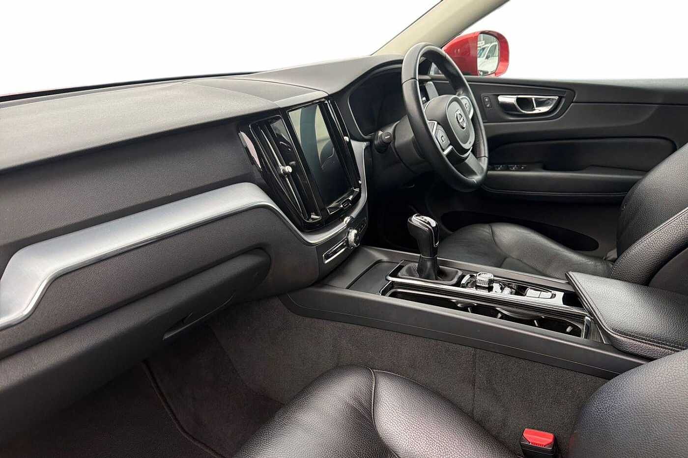 Used Volvo XC60 2018 for sale - 78027940: Photo 2