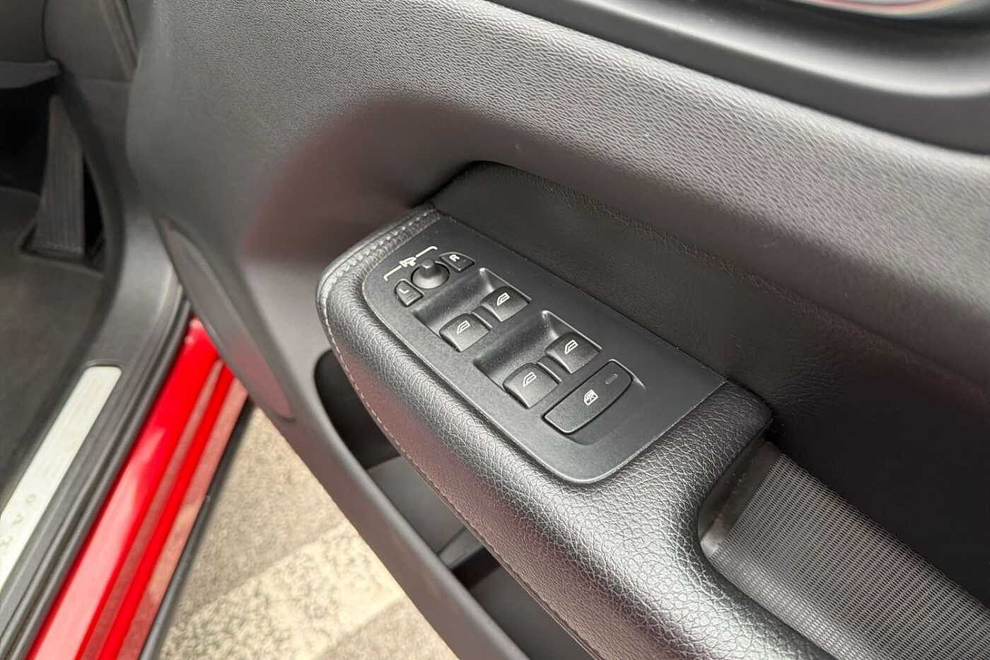 Used Volvo XC60 2018 for sale - 78027940: Photo 26