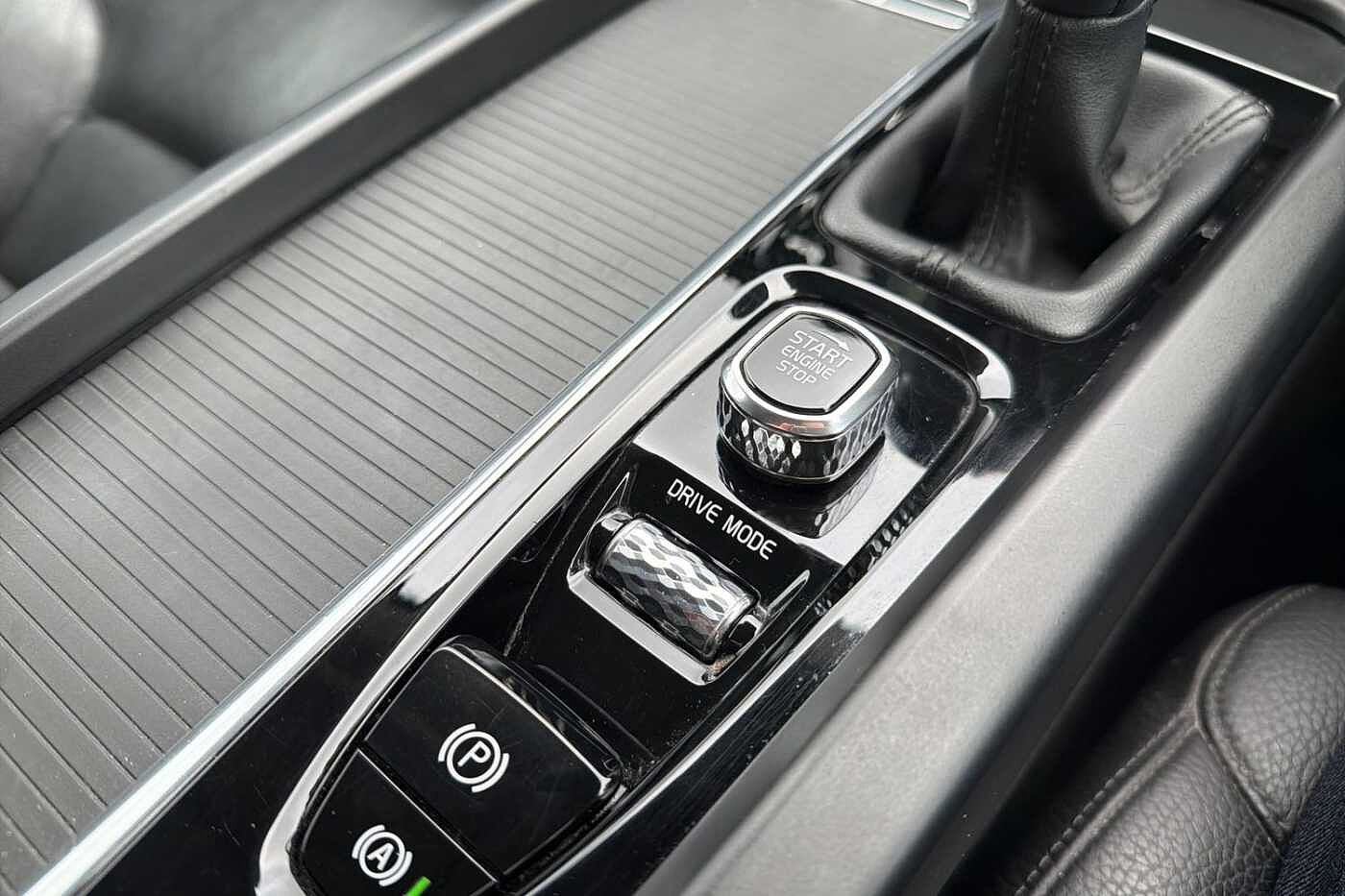 Used Volvo XC60 2018 for sale - 78027940: Photo 28