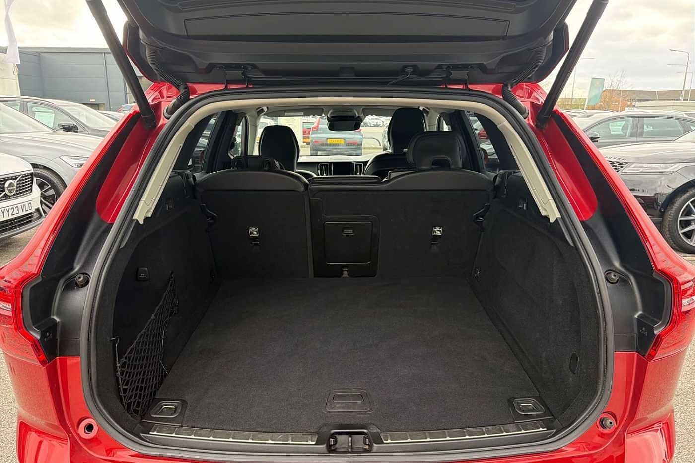 Used Volvo XC60 2018 for sale - 78027940: Photo 8