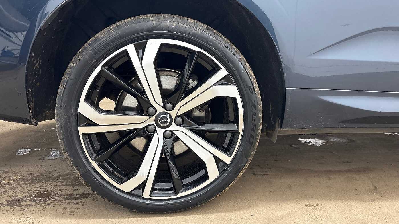 Used Volvo XC60 2025 for sale - 77848054: Photo 4