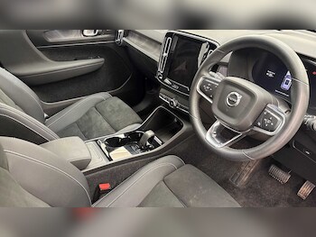 Used Volvo XC40 2023 for sale - 78778906: Photo