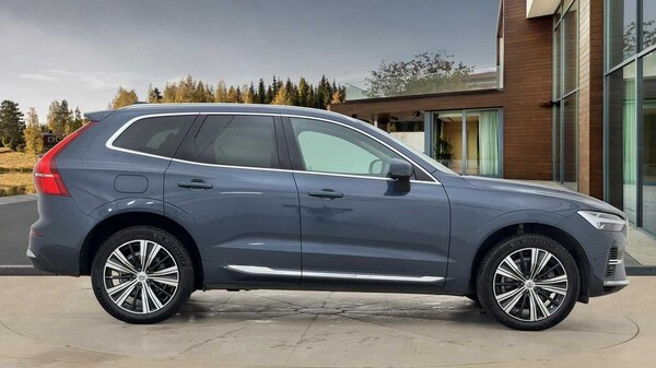Used Volvo XC60 2022 for sale - 75595712: Photo 2