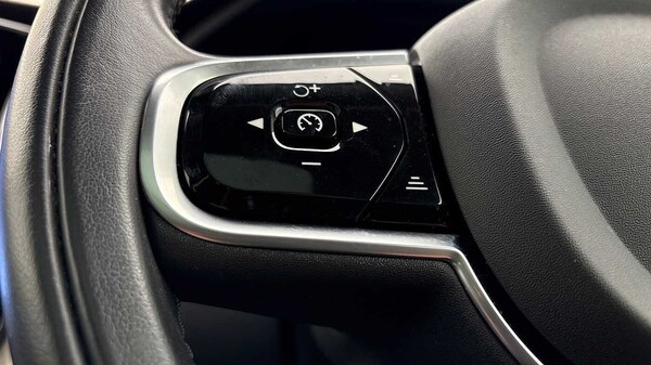 Used Volvo XC60 2022 for sale - 75595712: Photo 30