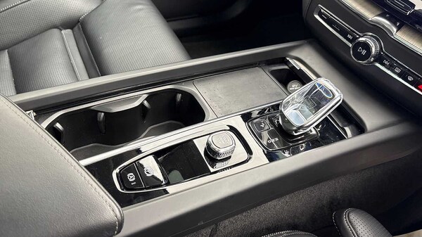 Used Volvo XC60 2022 for sale - 75595712: Photo 31