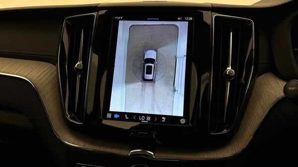 Used Volvo XC60 2022 for sale - 75595712: Photo 41