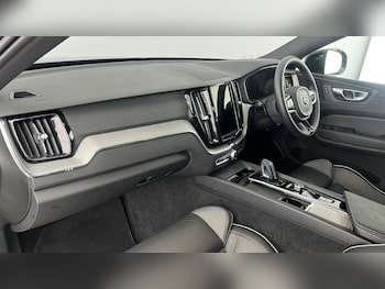 Used Volvo XC60 2022 for sale - 78862125: Photo