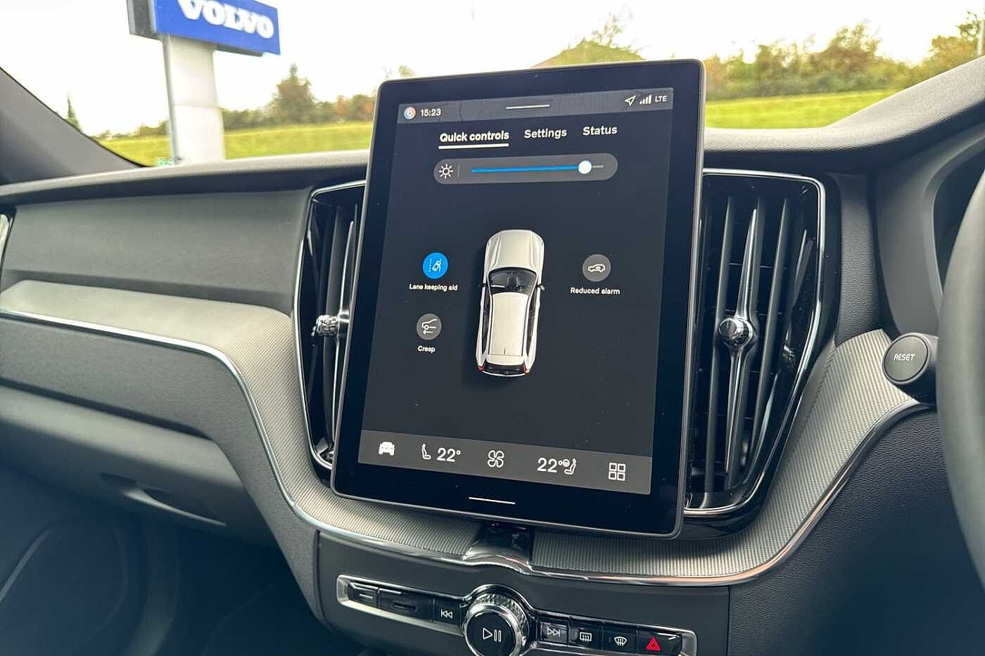 Used Volvo XC60 2025 for sale - 76630161: Photo 25