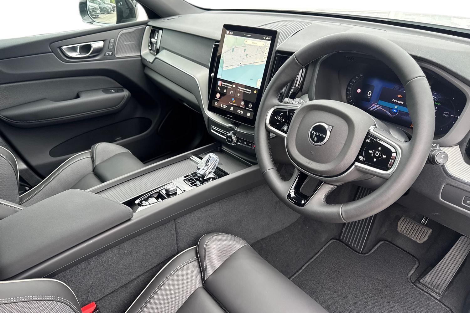 Used Volvo XC60 2025 for sale - 76630161: Photo 9