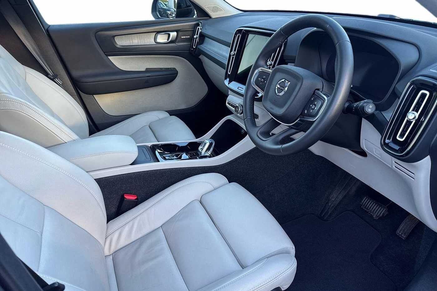 Used Volvo XC40 2025 for sale - 76652355: Photo 11