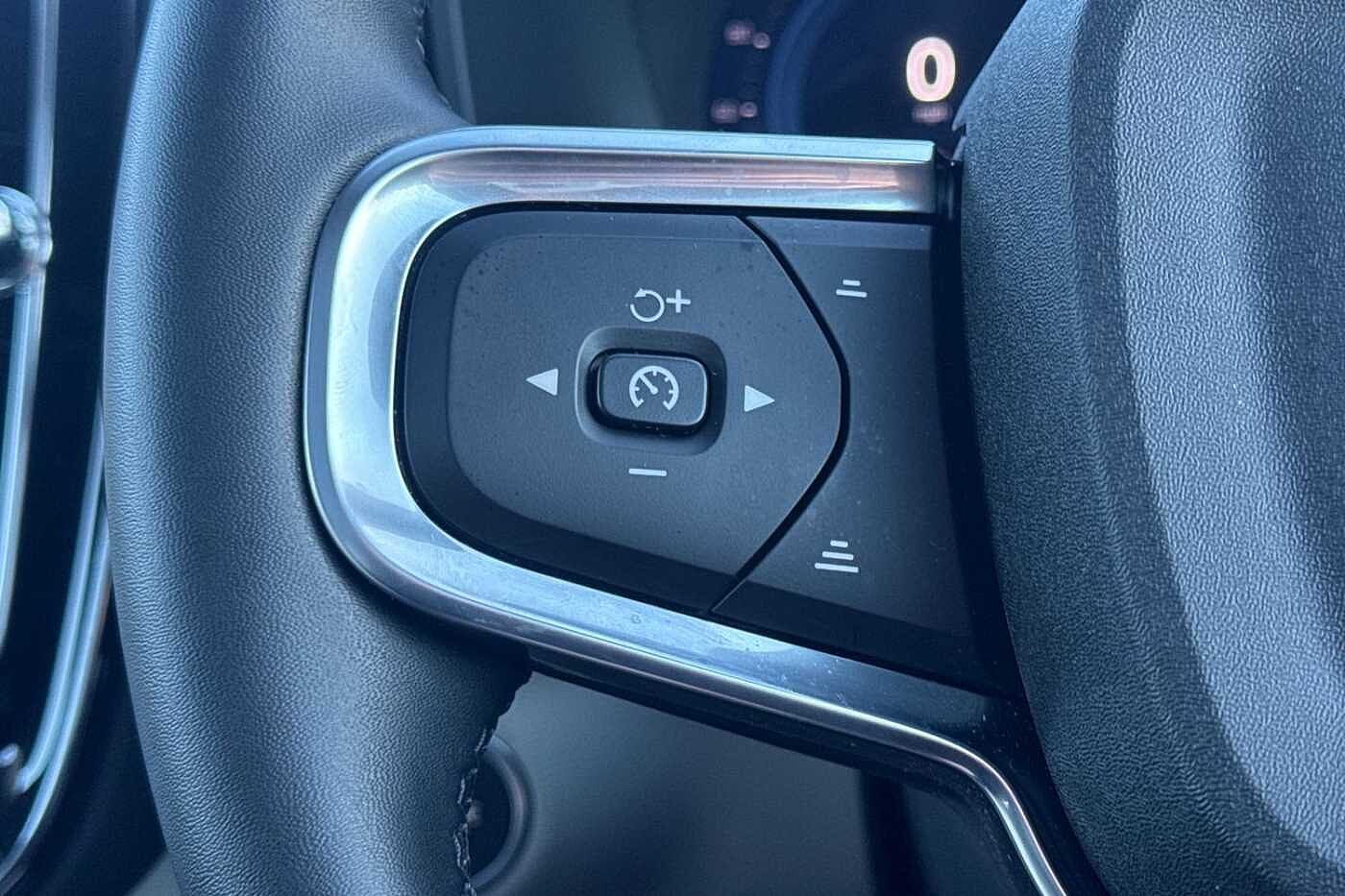 Used Volvo XC40 2025 for sale - 76652355: Photo 12