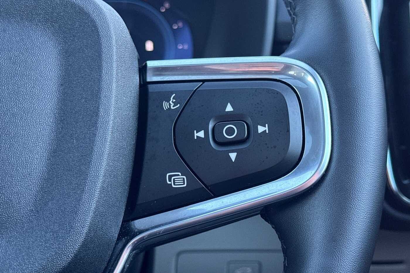 Used Volvo XC40 2025 for sale - 76652355: Photo 13