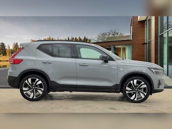 Used Volvo XC40 2025 for sale - 76652355: Photo