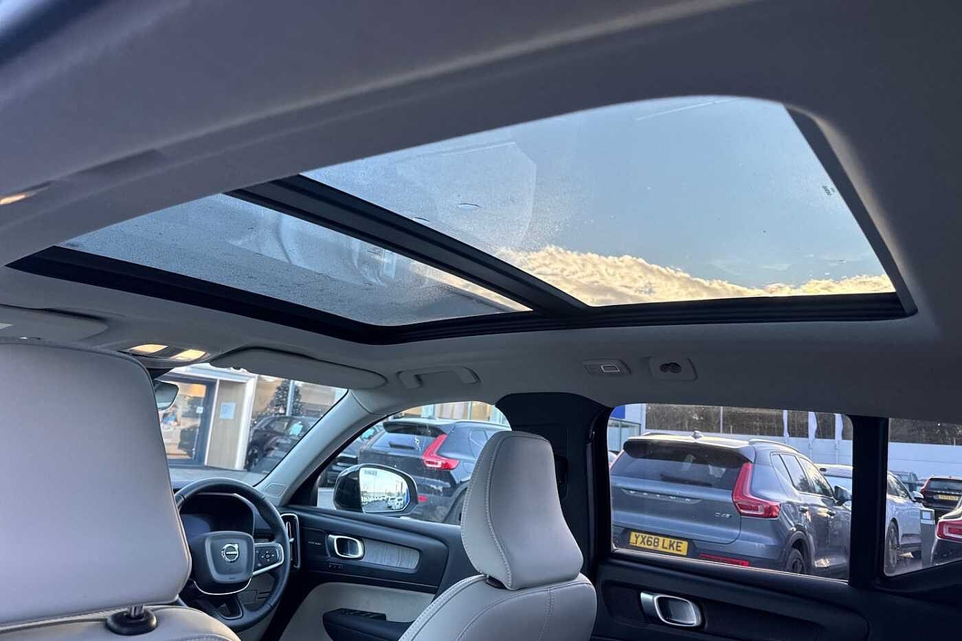 Used Volvo XC40 2025 for sale - 76652355: Photo 37