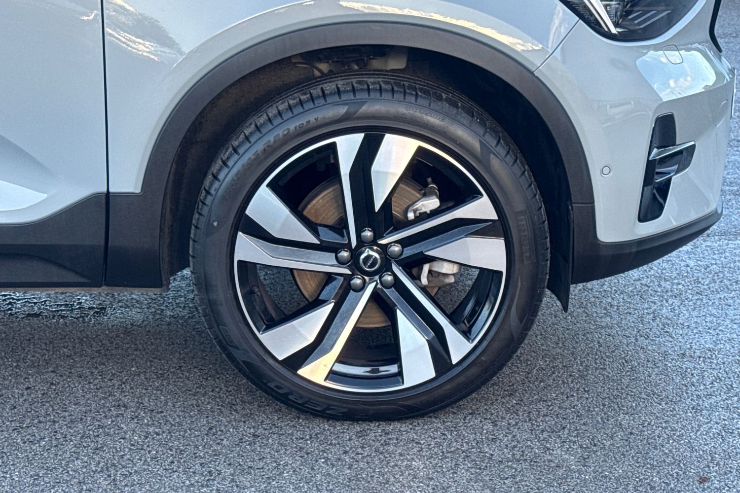 Used Volvo XC40 2025 for sale - 76652355: Photo 5