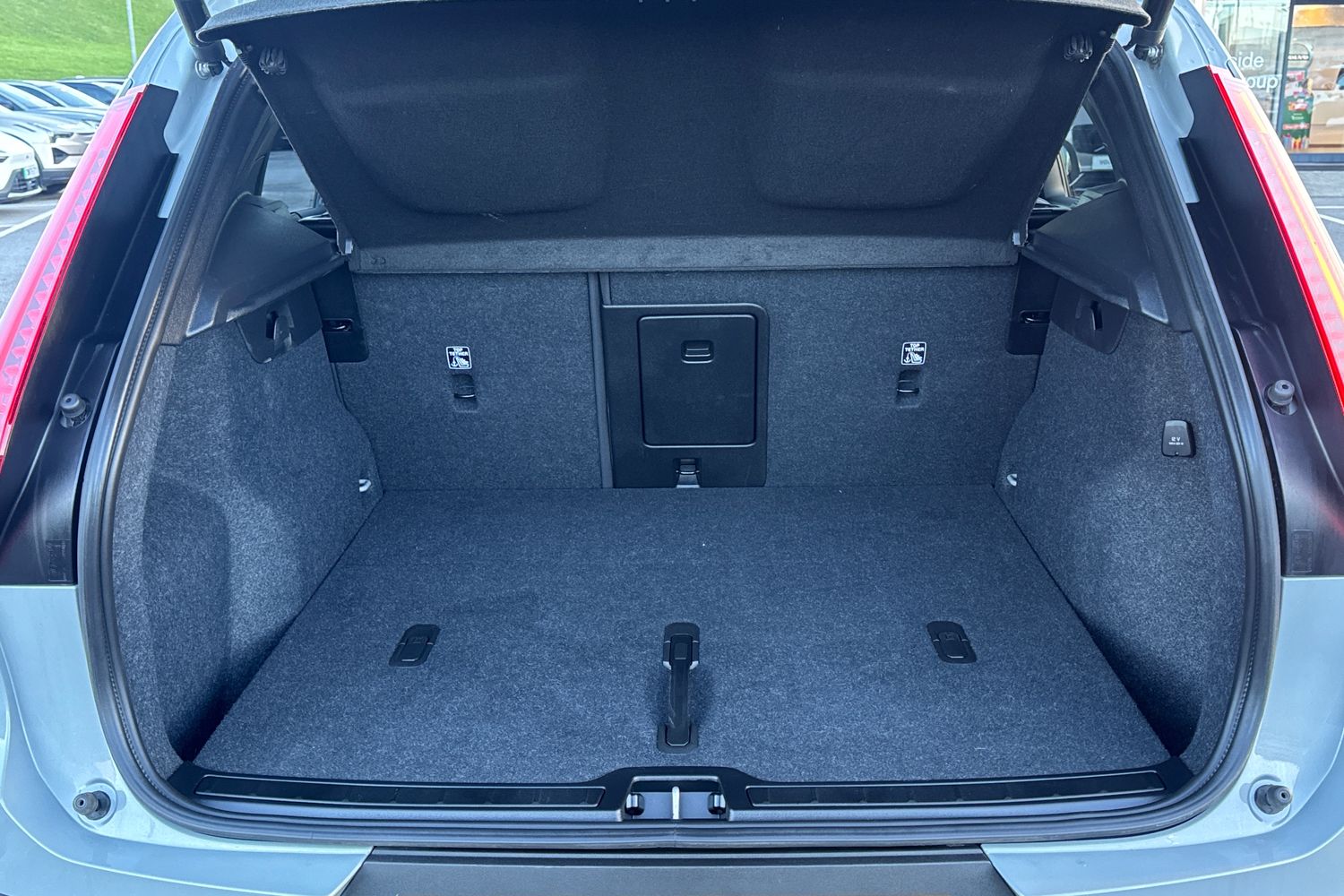 Used Volvo XC40 2025 for sale - 76652355: Photo 8