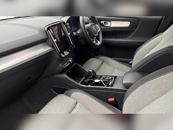 Used Volvo XC40 2022 for sale - 77934341: Photo