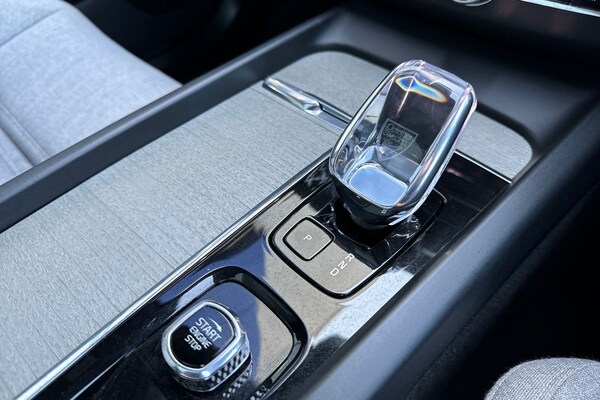 Used Volvo XC60 2023 for sale - 75468010: Photo 13