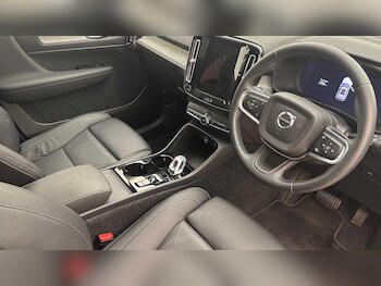 Used Volvo XC40 2025 for sale - 78596239: Photo