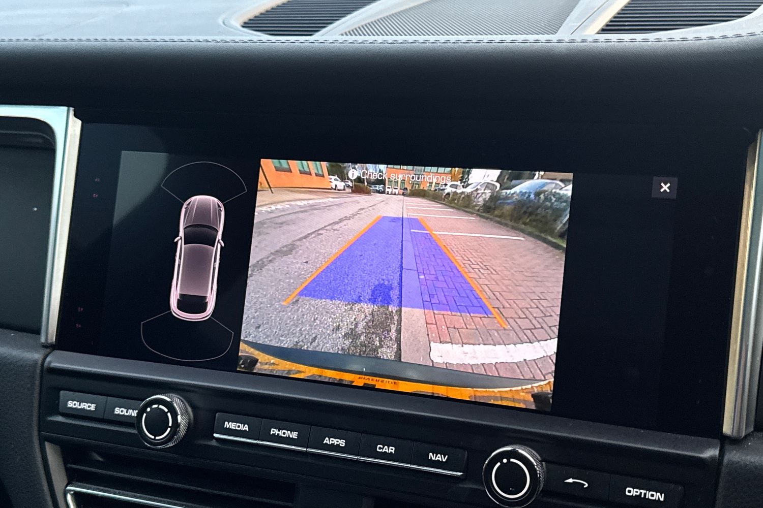 Used Porsche Macan 2021 for sale - 76664542: Photo 16