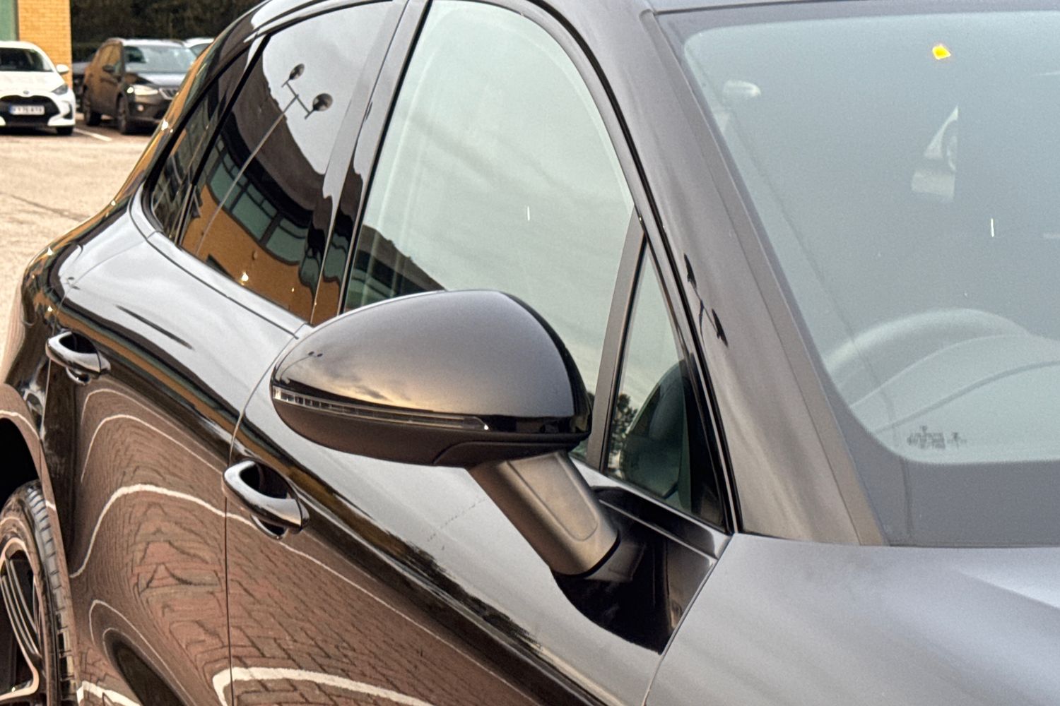 Used Porsche Macan 2021 for sale - 76664542: Photo 19