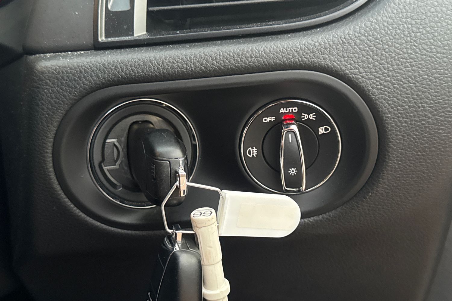 Used Porsche Macan 2021 for sale - 76664542: Photo 33