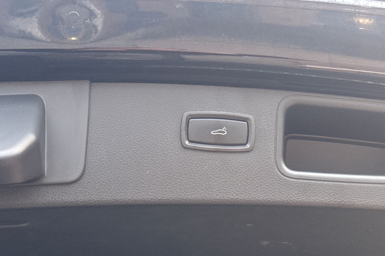 Used Porsche Macan 2021 for sale - 76664542: Photo 38