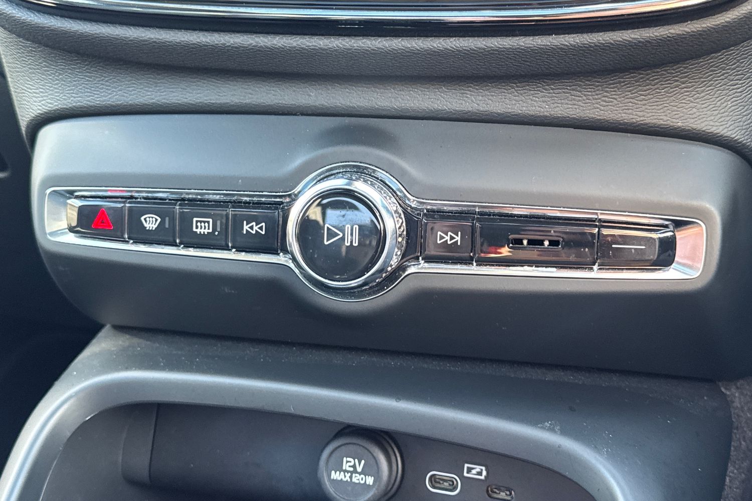 Used Volvo XC40 2022 for sale - 77449785: Photo 14