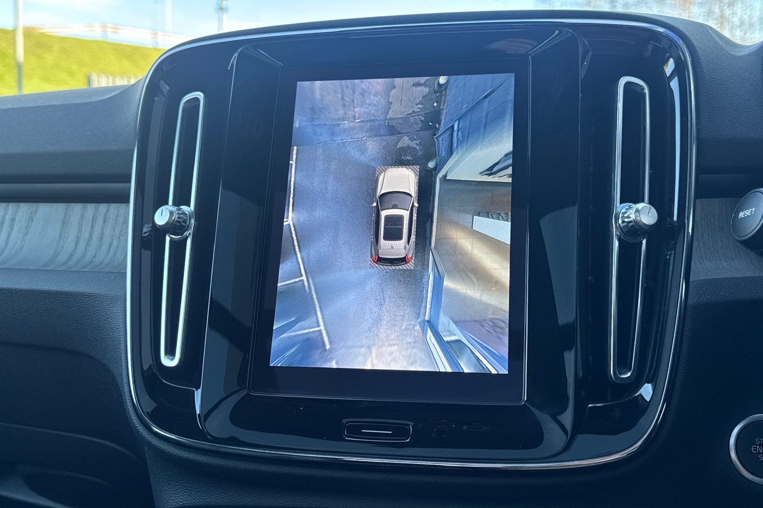 Used Volvo XC40 2022 for sale - 77449785: Photo 16