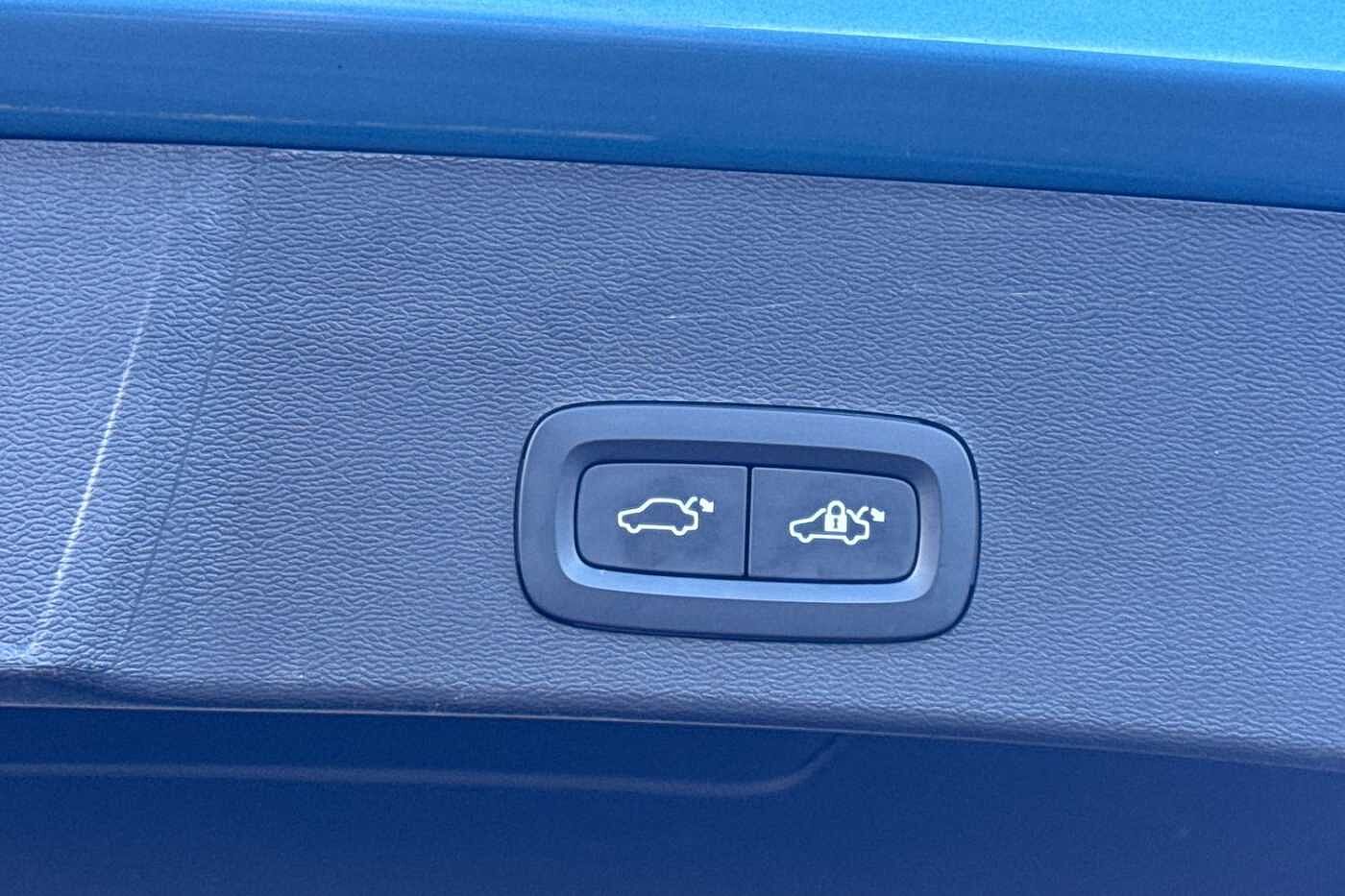 Used Volvo XC40 2022 for sale - 77449785: Photo 38