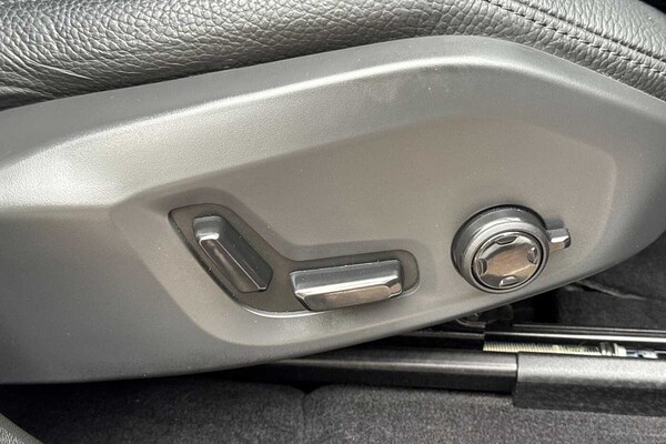 Used Volvo XC60 2024 for sale - 75558682: Photo 33
