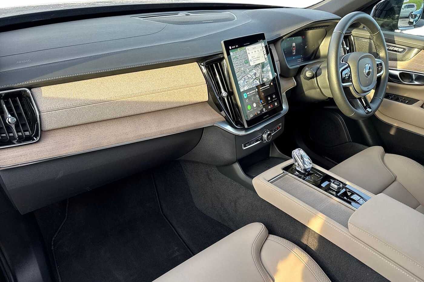 Used Volvo XC90 2025 for sale - 77115988: Photo 2