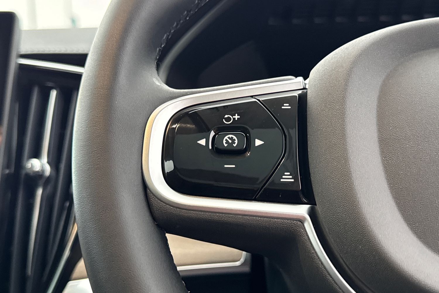 Used Volvo XC90 2025 for sale - 76796366: Photo 11