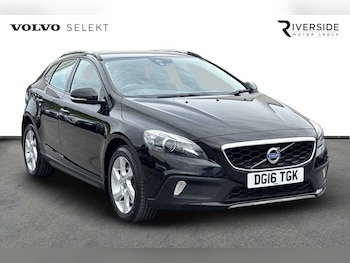 2016 - D2 Lux Manual 5-Door