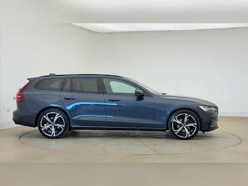 Used Volvo V60 2025 for sale - 78670406: Photo