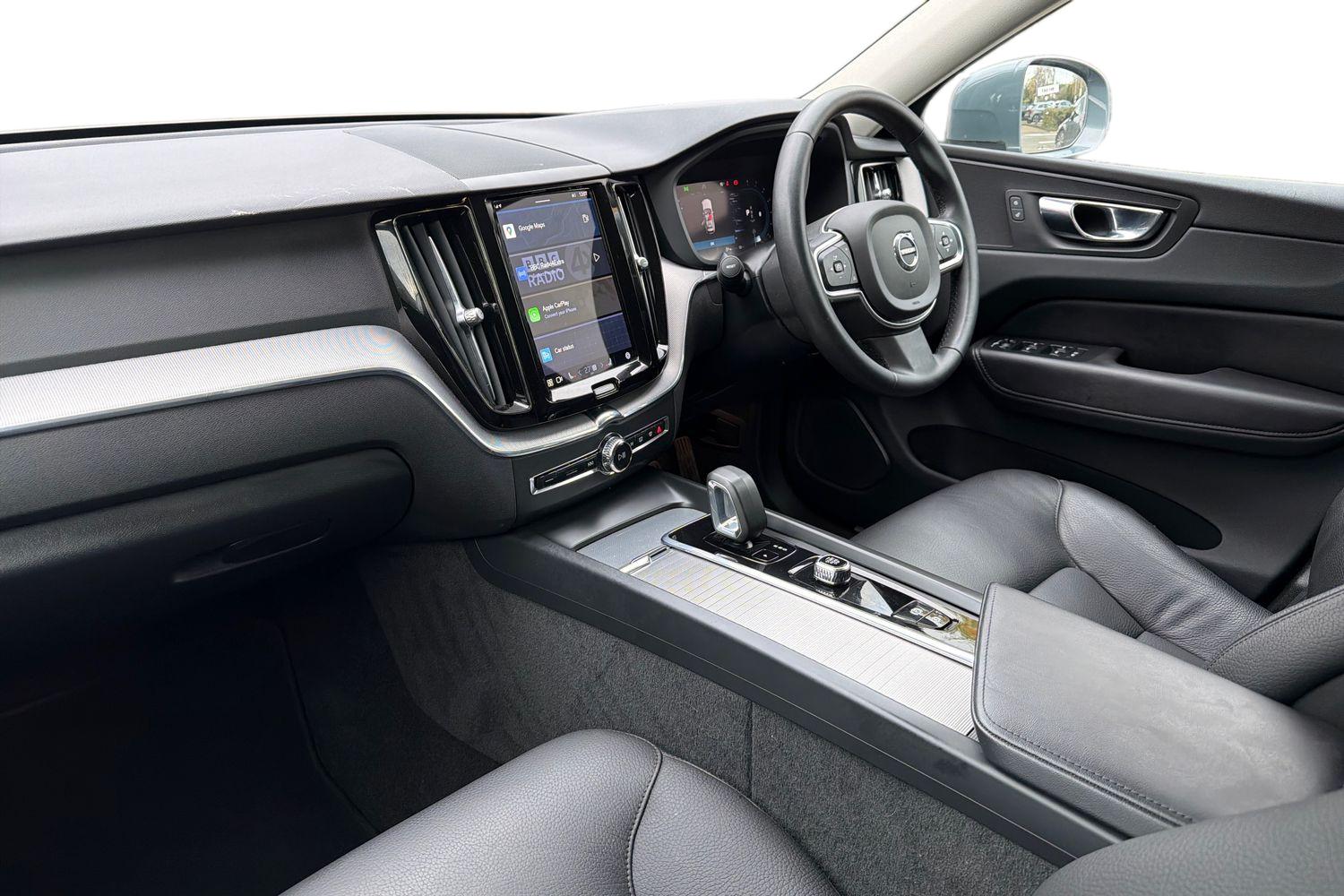 Used Volvo XC60 2022 for sale - 76415194: Photo 2