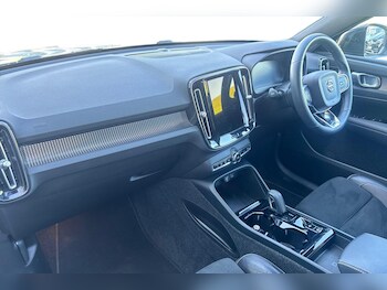 Used Volvo XC40 2021 for sale - 77665051: Photo