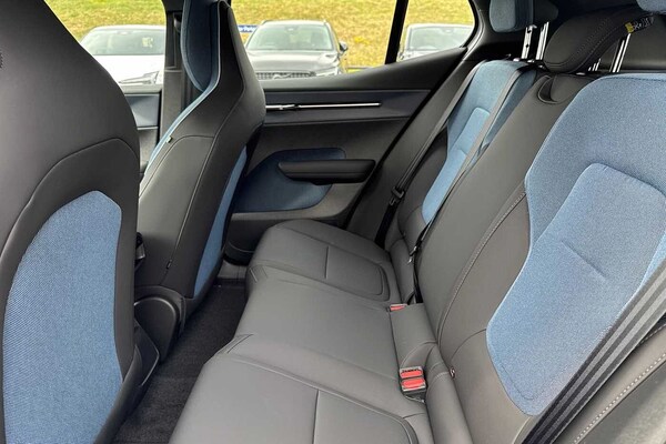 Used Volvo EX30 2025 for sale - 75467832: Photo 17