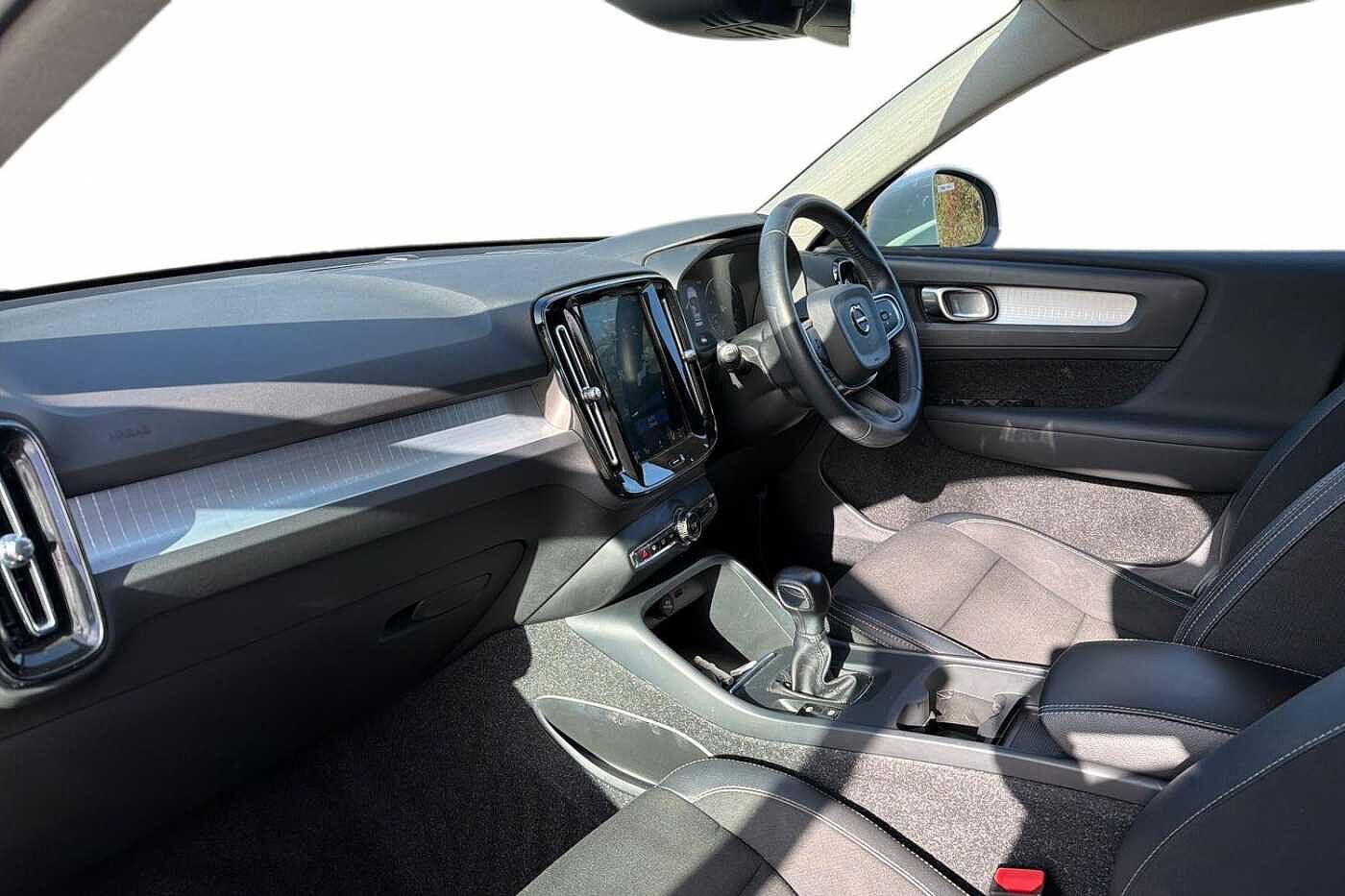 Used Volvo XC40 2019 for sale - 78055269: Photo 2