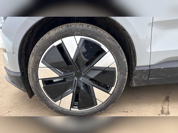 Used Volvo EX30 2025 for sale - 77532076: Photo