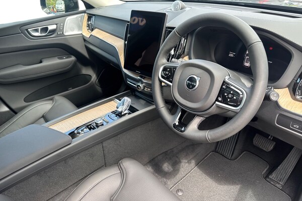 Used Volvo XC60 2025 for sale - 75467840: Photo 10