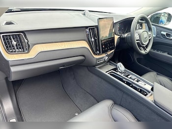 Used Volvo XC60 2025 for sale - 75467840: Photo