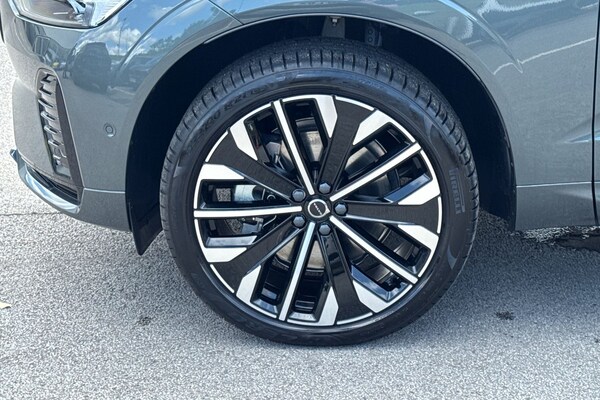 Used Volvo XC60 2025 for sale - 75467840: Photo 5