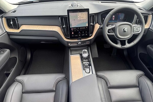 Used Volvo XC60 2025 for sale - 75467840: Photo 6
