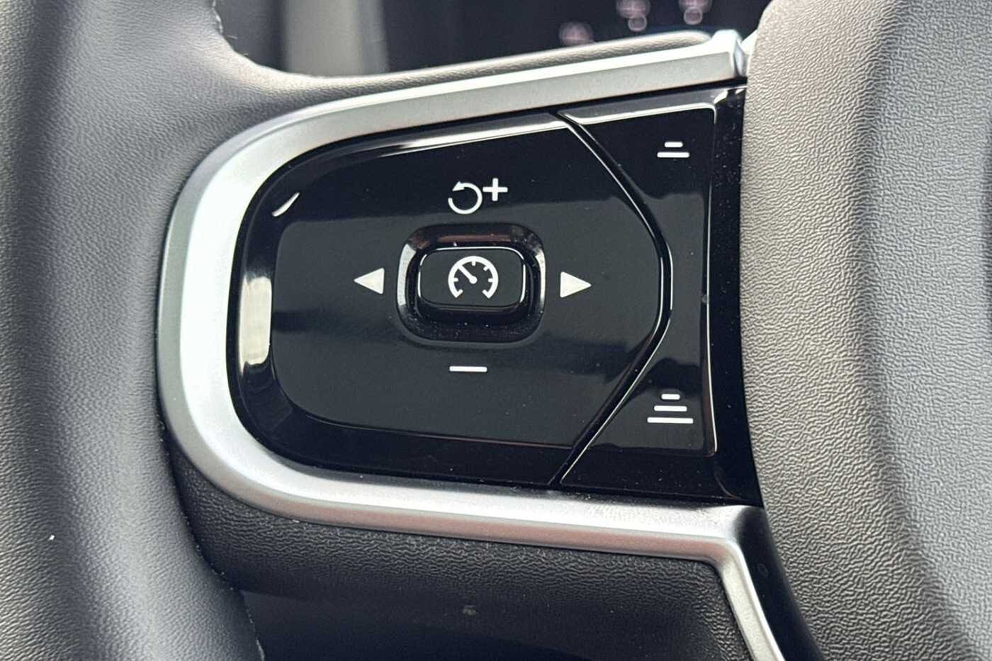 Used Volvo XC60 2025 for sale - 76834874: Photo 11